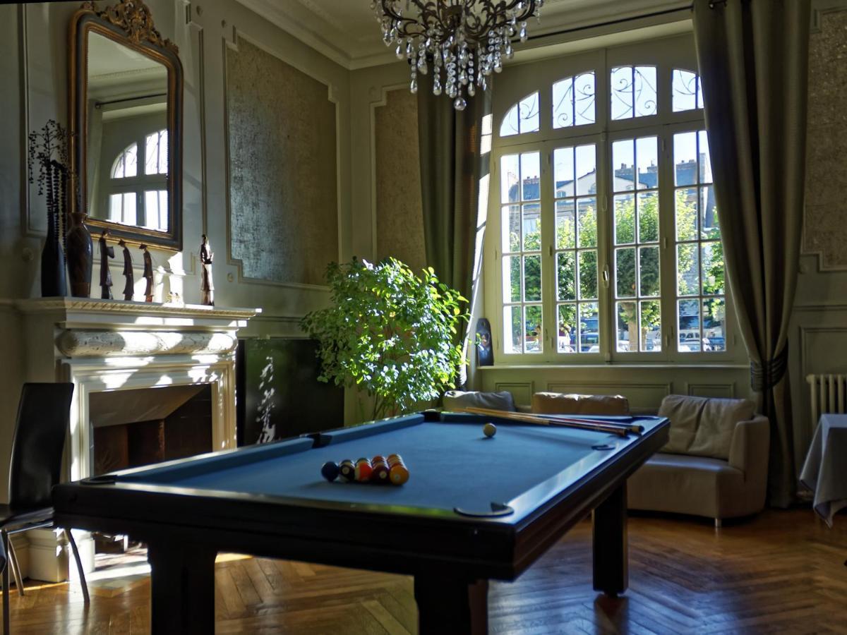 Le 27- Boutique B&B Динан Экстерьер фото